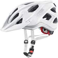 A perfect way to add a touch of glitter to your ride, thanks to an elegant lady shield and a gleaming metal frame in black chrome. Uvex City Light White Mat Radhelme Uvex Sports