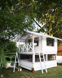 Handmade Hideaway 2 0 The Handmade Home Play Houses Tree House Kids Backyard Playhouse