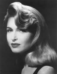 It is unique and elegant at the same time can display great taste in fashion easily. 40 S Hairstyles 40s Fashion Women Retro Hairstyles Trendy Fashion Women
