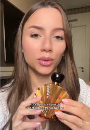 Tudo sobre o Perfume Venus da Nina Ricci: Resenha Completa