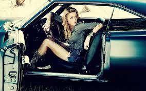 Lovely Girl In Old Car Hd Wallpaper Hd Wallpapers Celebrity Cars Drive Angry Car Poses
