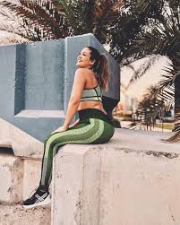 Erdmann finished in fourth place on the second cycle of germany's next topmodel. After Baby Body So Sehen Die Stars Nach Der Geburt Aus Brigitte De