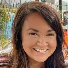 Kelli Kenyon's Instagram, Twitter & Facebook