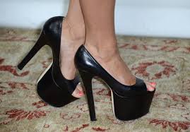 Alexandria Ocasio-Cortez Fake Nude Photos Debunked By Foot Fetishist -  Newsweek