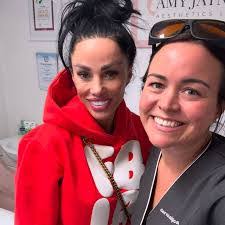 Rosemary Archer's Instagram, Twitter & Facebook