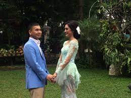 Tapi rencana pernikahan mereka sendiri akan digelar pada awal mei 2018 mendatang, bukan mei 2024. Acara Lamaran Raditya Dika Anissa Aziza Usung Adat Batak Palembang Dan Sunda Tabloidbintang Com