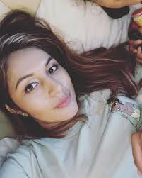 Dolly Castillo's Instagram, Twitter & Facebook