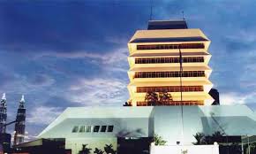 The aquaria klcc is an oceanarium located beneath kuala lumpur convention centre within kuala lumpur city centre in kuala lumpur, malaysia. Indonesia Malaysia Bilateral Cooperation Fortune My
