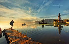 The temple is in bedugul itself or just a 35 minute drive from munduk. Pura Ulun Danu Bratan Bali Amazing Places