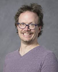 Eric Henry's Instagram, Twitter & Facebook