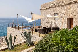 Appartamento sul mare calanca marina di camerotail mio alloggio è vicino a mare, vita notturna, il centro città. Residence La Punta Marina Di Camerota Cilento Viaggi