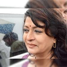 Debashree Roy's Instagram, Twitter & Facebook