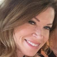 Lynette Daly's Instagram, Twitter & Facebook