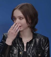 Emma Myers Green Screen