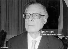 1,569 Karlheinz Böhm Photos & High Res Pictures