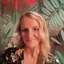 Sharon Tunstall's Instagram, Twitter & Facebook