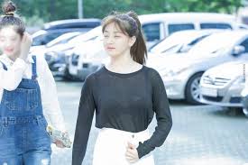 Twice Jihyo Spotted Wearing A See Through Shirt In Public Koreaboo Kpop Girls How To Wear Bold Outfit