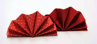 Deshalb gibt es tolle bücher die zeigen wie man eine ganz. Servietten Falten Effektvolle Tischdeko Von Schnell Bis Edel Chefkoch De