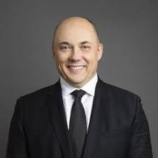 Dan Macdonell's Instagram, Twitter & Facebook