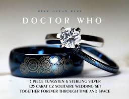 Doctor Who Custom Wedding And Engagement Set For The Whovian Couple Doctor Who Wedding Wedding Ring Sets His And Her Wedding Rings