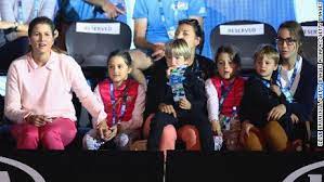 Roddick reached four other grand slam finals (wimbledon in 2004, 2005, and 2009, and the us open in 2006), losing to rival roger federer each time. Roger Federer Reveals First Kiss With Wife Mirka Cnn
