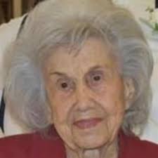 Edith Leonard's Instagram, Twitter & Facebook