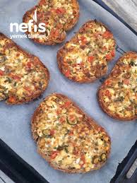 Stale Bread Pizza Breakfast Delicious Recipes In 2020 Recipes Fun Easy Recipes Cooking Inspiration
