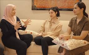 I wish to address a post regarding the constitutional. Noor Kartini Advices Ameera Khan Not To Challenge A Man S Ego Hype Malaysia
