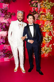 Татьяна навка, ани лорак, филипп киркоров, александр панайотов, роман игнатьев. Filipp Kirkorov Timati Svetlana Loboda I Drugie Na Premii Muz Tv Super Ru