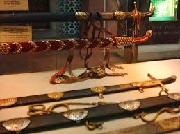صور منوعة سيوف رسول الله الحرم في عام 1317هـ شبكة أبو نواف Katana Swords Wine Rack Home Decor