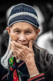 Nét đẹp văn hóa trong trang phục dân tộc Dao qua ống kính của nhiếp ảnh gia  Nguyễn Sơn Tùng