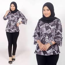 Batik memang mempunyai keunggulan salah satunya bisa di gunakan untuk. Baju Batik Wanita Blouse Batik Atasan Batik Modern Blousebatik Wanita Modern Shopee Indonesia