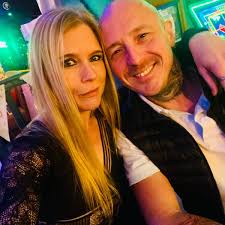 To pause watch during ultramarathon pit stops?