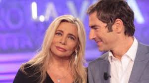 Il contenitore pomeridiano di casa rai ha chiuso i battenti delledizione venerdì scorso e dunque oggi la rete ammiraglia nazionale trasmetterà dalle 14.00 estate in diretta, un altro programma di attualità con eleonora daniele e salvo sottile. Sorrento Oggi Collegamento Da Sorrento Con La Vita In Diretta Positanonews