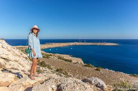 Arena blanca, mar celeste, y hoteles de lujo son una constante por casi. O Que Fazer Em Cinco Dias Pelo Chipre Viajo Logo Existo