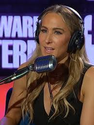 Nikki Stringer's Instagram, Twitter & Facebook