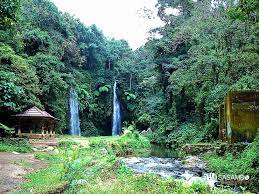 Air terjun benang stokel adalah objek wisata air terjun yang terletak sekitar 27 km dari ibu kota nusa tenggara barat yaitu kota mataram. Wisata Alam Air Terjun Benang Stokel Lombok Rental Mobil Lombok
