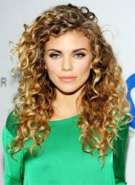 Tagli Capelli Ricci 2016 Ispirati Agli Anni 80 Glamourit