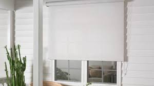 They help prevent sunlight from radiating into a sunroom or enclosed patio and offer a sleek and beautiful look for your space. Outdoor Solar Shades Window Shades Bali Blinds