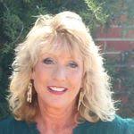 Kim Badgett's Instagram, Twitter & Facebook