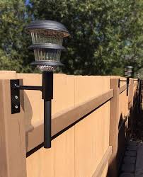 Pack Of 3 Steel Solar Light Fence Mounts Available In Black Or White Semi Gloss Satin Or Flat Sem Decoraciones De Jardin Luces Solares Ideas De Jardineria