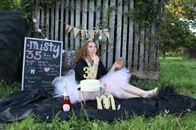 35th Birthday Photoshoot Ideas For Adults 35th Birthday Photo Shoot 35th Birthday Birthday Photoshoot Birthday Photos