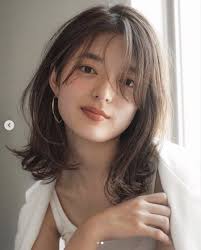 ミディアム 髪の量が多い人に似合うヘアスタイル 髪型 lala magazine ララマガジン 韓国のショートヘア ショートのヘアスタイル アジア人 ショートヘア