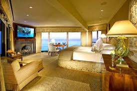 Celebrities are living the life. Inside Johnny Carson S 81 5m Malibu Mansion Abc News