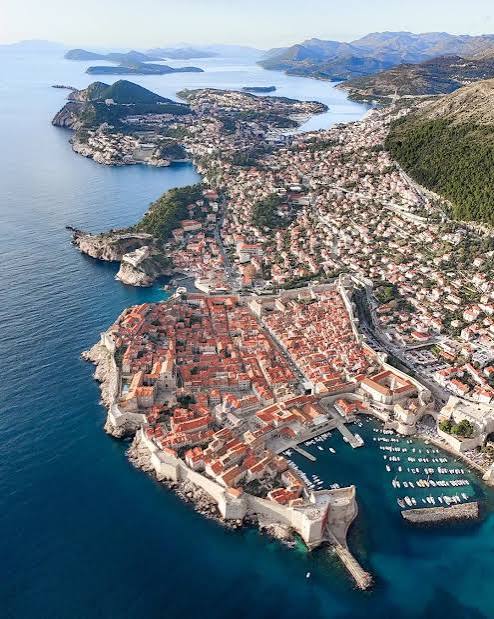 Iconic landmarks across Europe