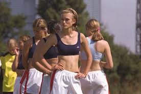 Nina wadia bend it like beckham. Bend It Like Beckham 2002 Directed By Deepak Nayar And Gurinder Chadha Film Review