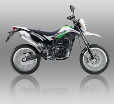 Rambu ini digunakan untuk memberi peringatan kemungkinan ada bahaya atau tempat berbahaya di depan pengguna jalan. Pilihan Warna New 2016 Kawasaki D Tracker 150 Dan Se Harga Dan Spesifikasi Mercon Motor