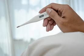 Bayi yang berusia kurang dari 3 bulan suhu tubuhnya naik hingga lebih dari 38 derajat celcius atau. 6 Fakta Mengejutkan Seputar Suhu Tubuh Manusia