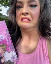 Finally did a #booklewk for Eye Candy but I didn't plan it out I just  started piling things