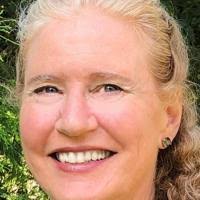 Governor: Nancy Wallace